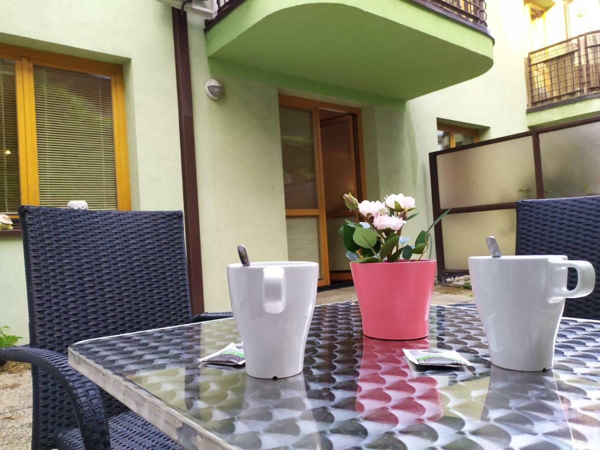 ברטיסלאבה Kate & Jenny - Two-Level Apartment In The Old Town מראה חיצוני תמונה