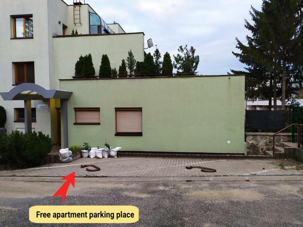 ברטיסלאבה Kate & Jenny - Two-Level Apartment In The Old Town מראה חיצוני תמונה